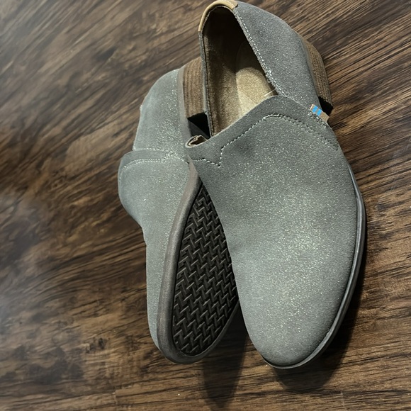 EUC Toms Women’s booties 👢 - Picture 3 of 6